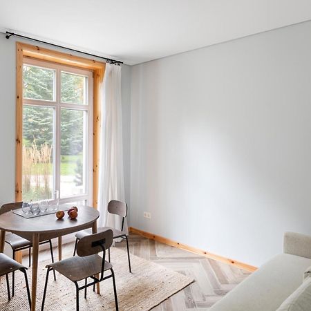 Uz Juru Mariu Apartment Juodkrante Ruang foto