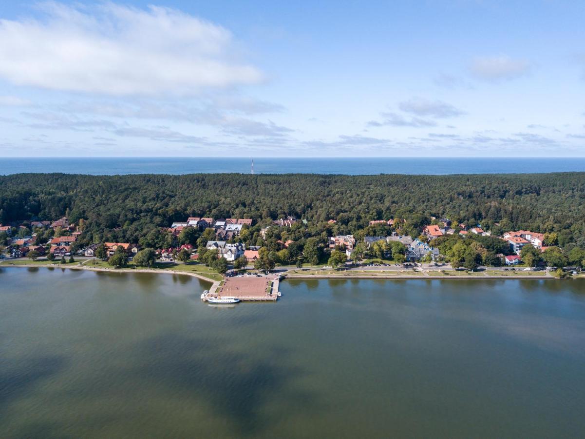 Uz Juru Mariu Apartment Juodkrante Bagian luar foto