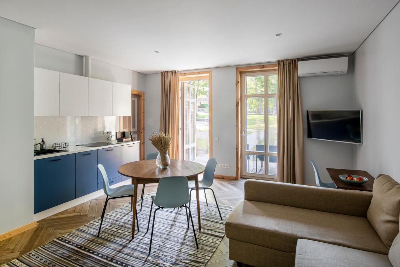Uz Juru Mariu Apartment Juodkrante Ruang foto